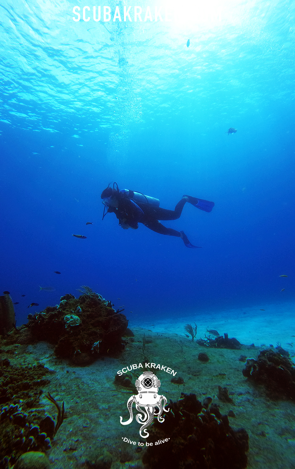 Couple snorkeling in tropical Mayan Riviera .